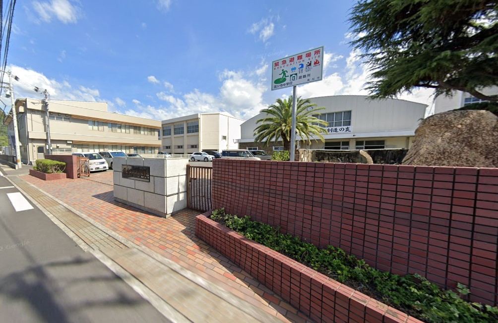 高松市立国分寺中学校(約2,100m～2,200m) 
