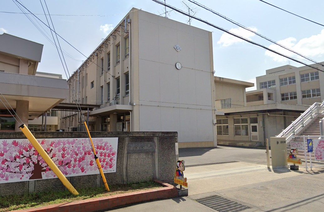 高松市立多肥小学校(約1,400m～1,500m)