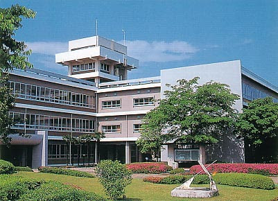 三木町立三木中学校(約2,000m~2,100m)