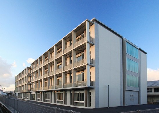 高松市立龍雲中学校(約1,600m~1,700m)