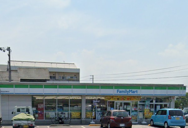 ファミリーマート高松前田東町店(約1,300m~1,400m)