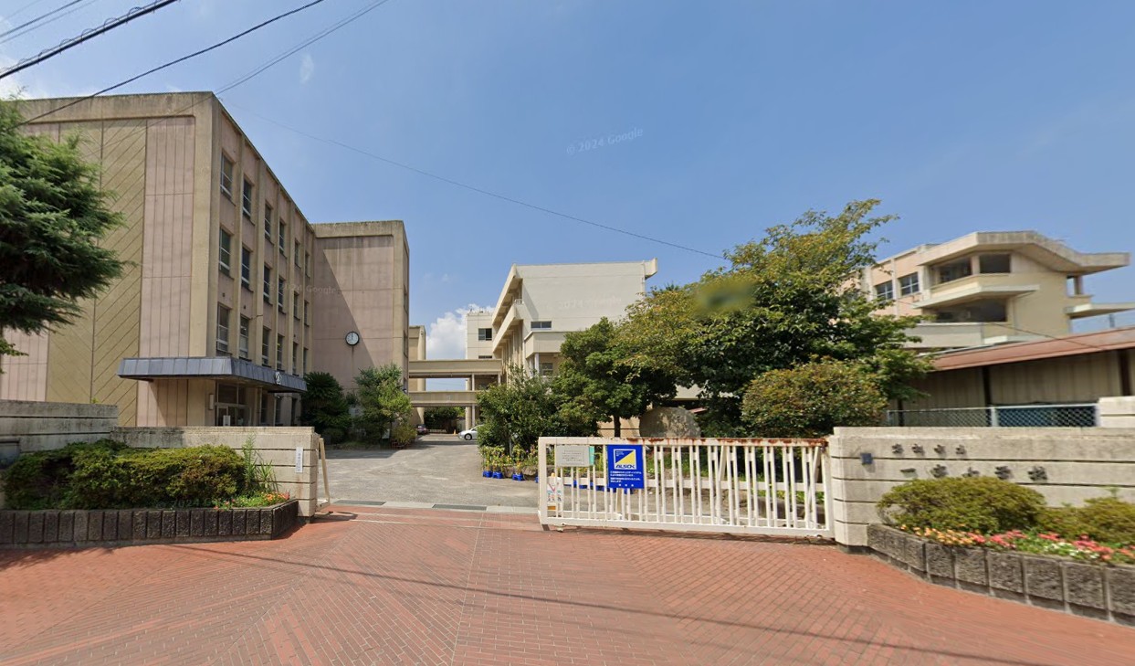 高松市立一宮小学校(約290m～390m)