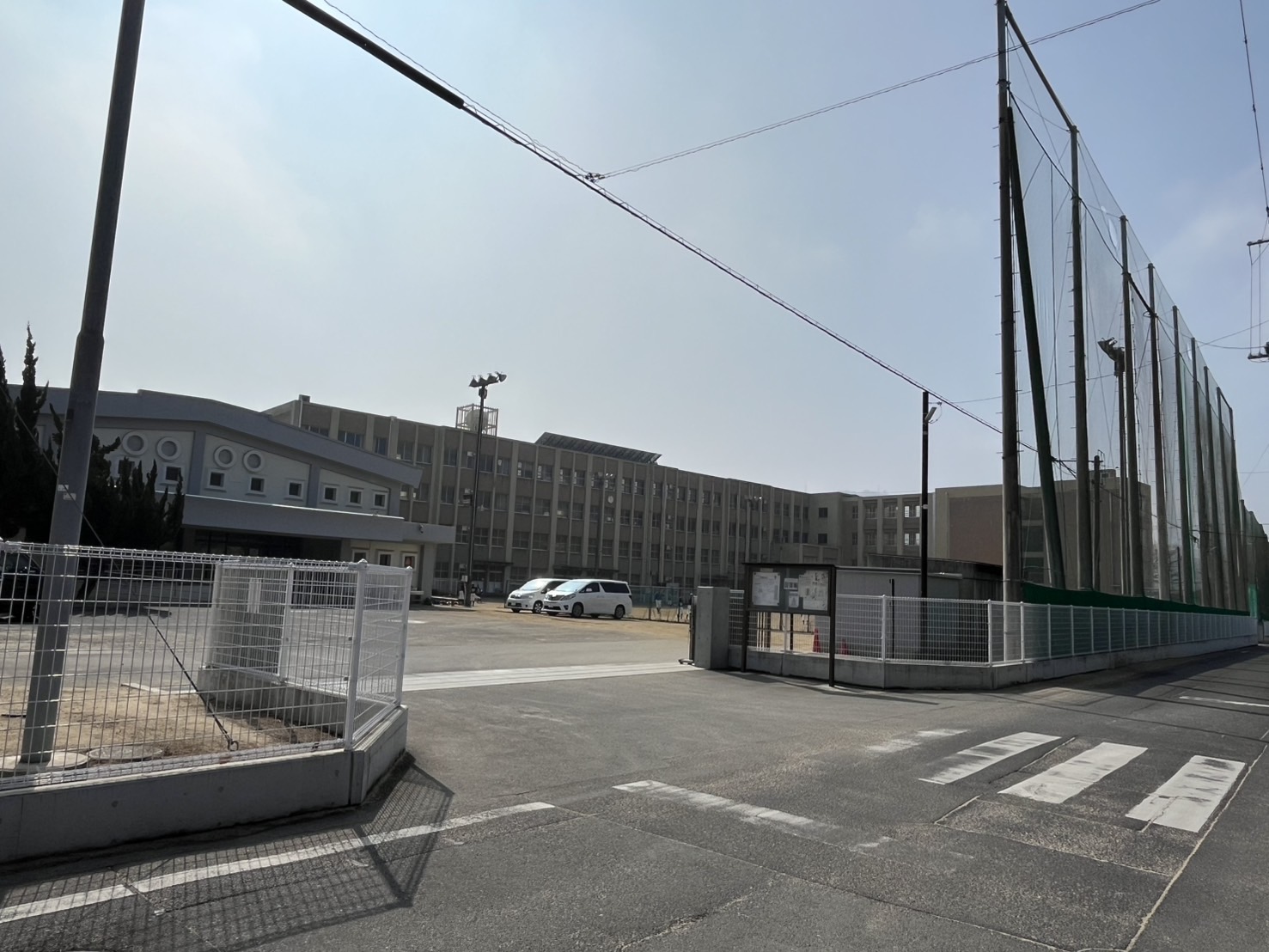 高松市立円座小学校(約1,300m~1,400m)