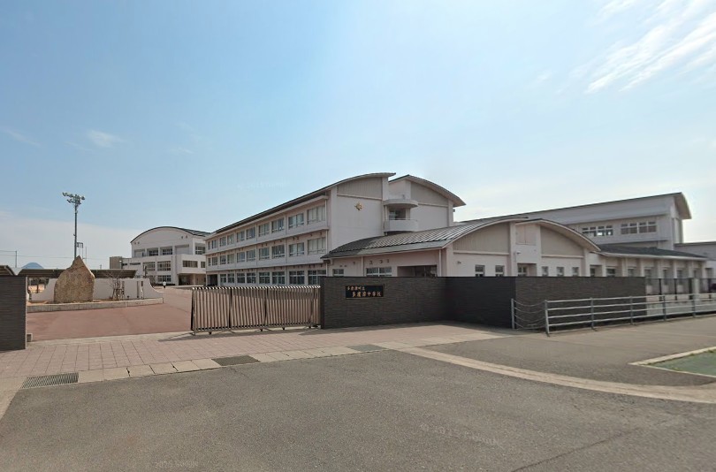 多度津町立多度津中学校(約1,900m～2,000m) 