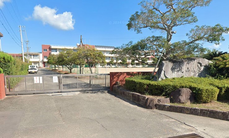 高松市立牟礼南小学校(約1,100m~1,200m)